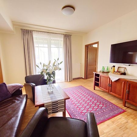 Jasny Dwor Hotell Polanica-Zdrój Exteriör bild