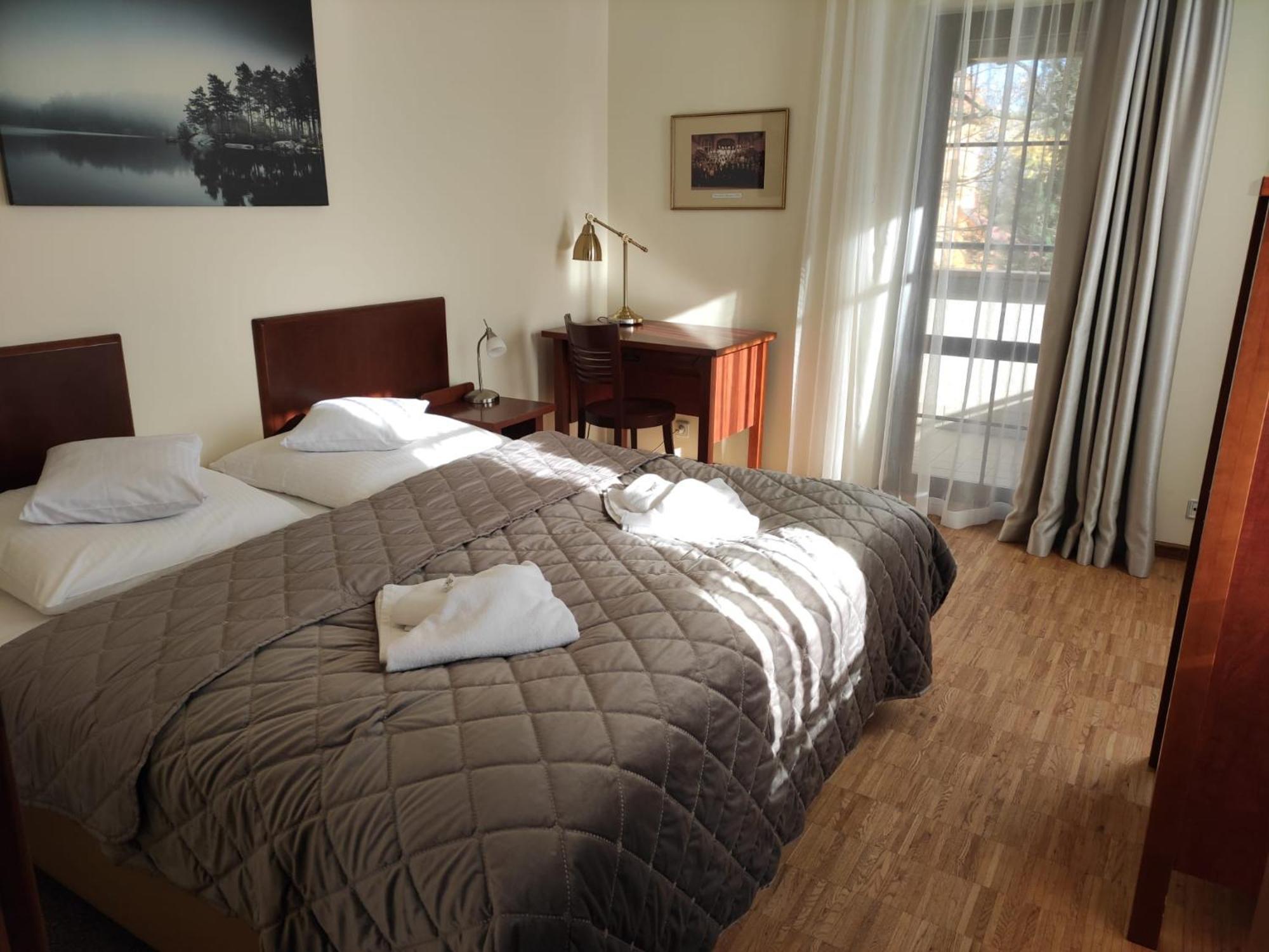 Jasny Dwor Hotell Polanica-Zdrój Exteriör bild