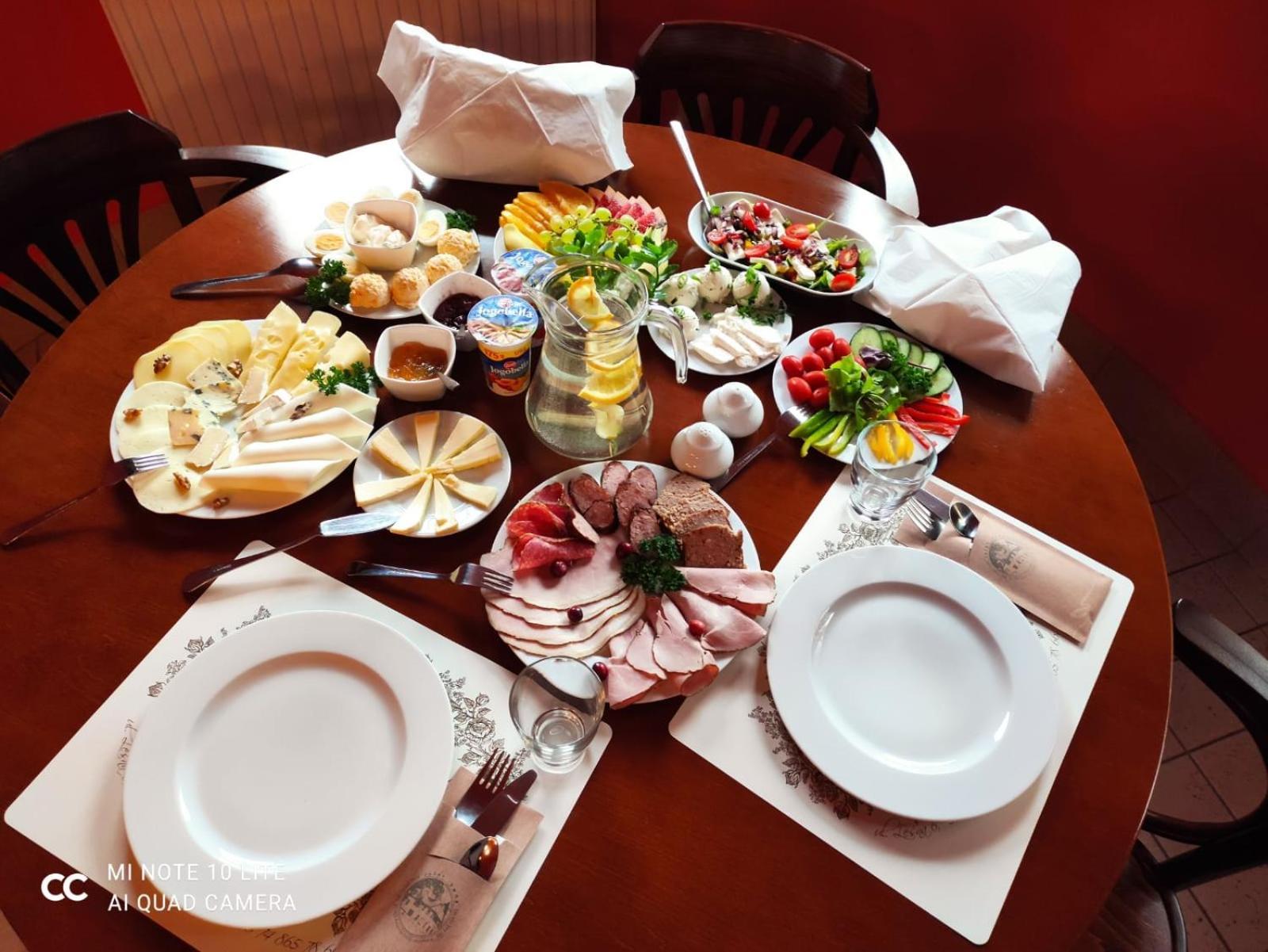 Jasny Dwor Hotell Polanica-Zdrój Exteriör bild