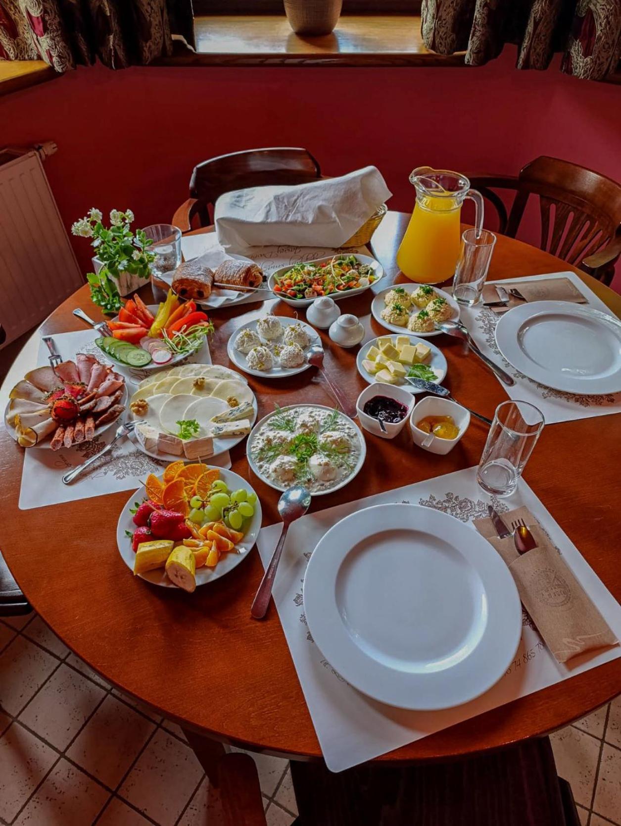 Jasny Dwor Hotell Polanica-Zdrój Exteriör bild