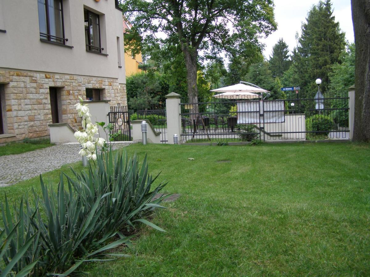 Jasny Dwor Hotell Polanica-Zdrój Exteriör bild